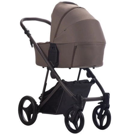 Bebetto Pelpasso Brown 11 Beżowy wózek 2w1 z gondolą i spacerówką