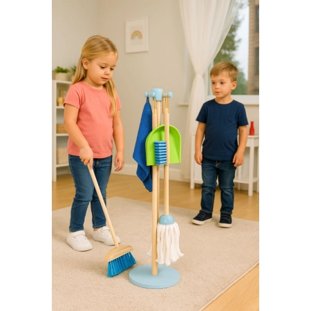 Drewniany zestaw do sprzątania dla dzieci mop zmiotka z szufelką 7 elementów ECOTOYS
