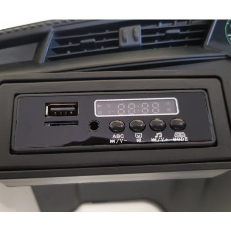 Milly Mally Pojazd na akumulator Audi E-Tron Sportback White
